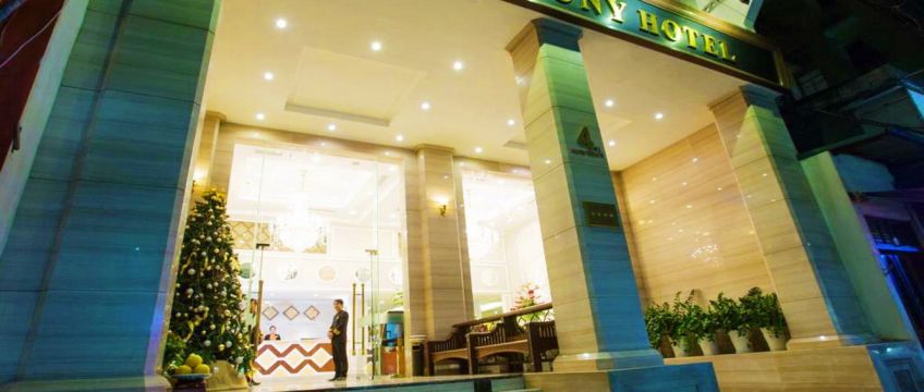 Chalcedony Hotel