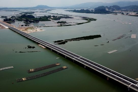 1 Sep 2018 highway to Ha Long bay and more