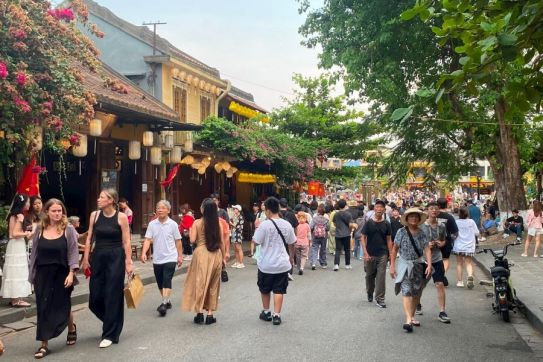 Hoi An becomes a global tourist hub