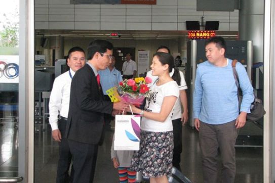 A sharp increase in foreign visitors during Tet