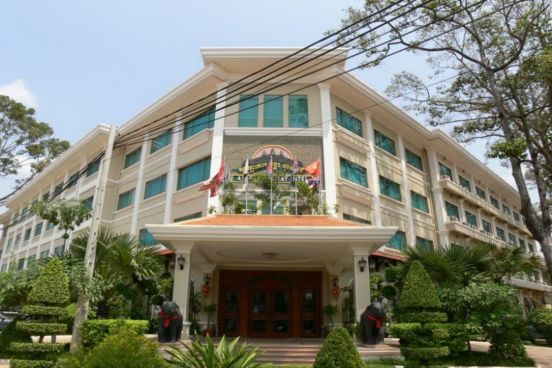Angkor Holiday Hotel