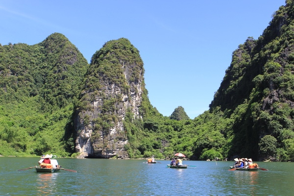 Trang An heritage site, Ninh Binh, Vietnam Trang An heritage site, Ninh Binh, Vietnam