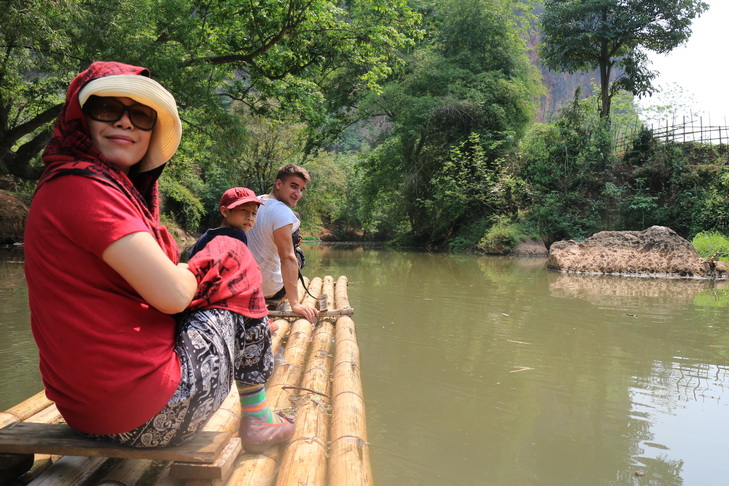 Boattrip Mai Chau, North Vietnam, Homestay